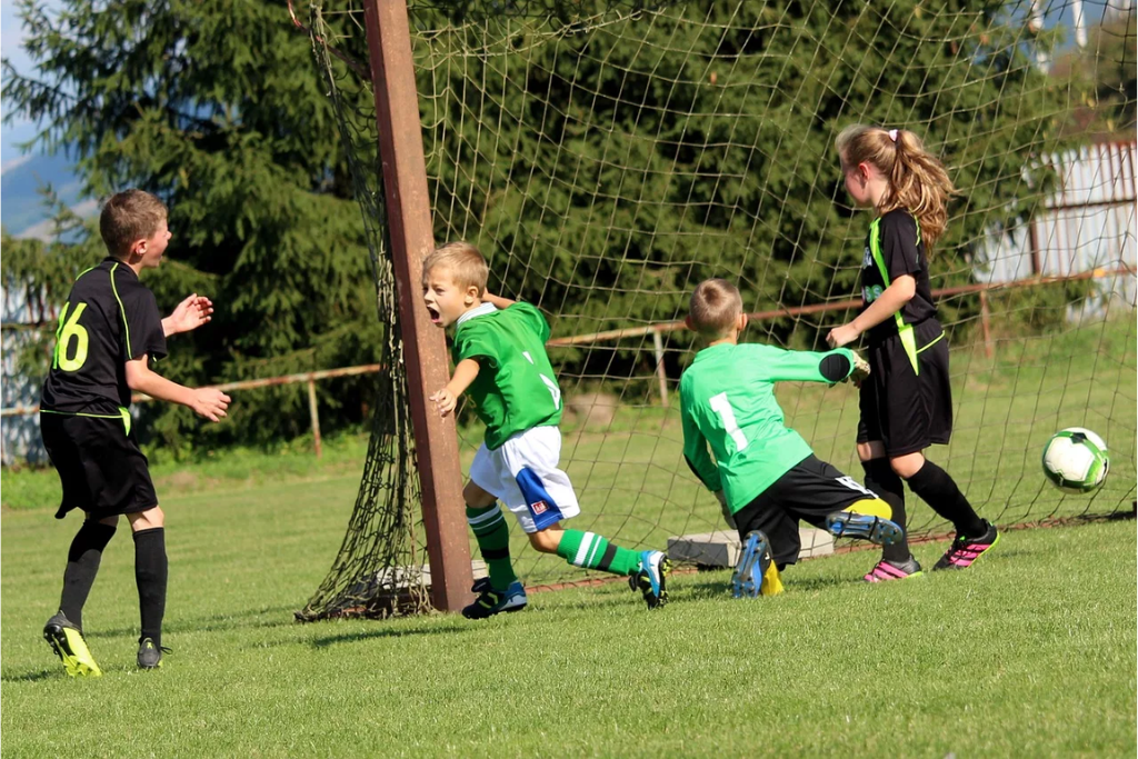 5 Key Benefits of Youth Sports Participation for Kids in New York